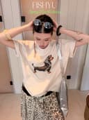 FISH YU美式复古豹纹头巾腊肠犬白墨印花圆领宽松短袖T恤26088 3
