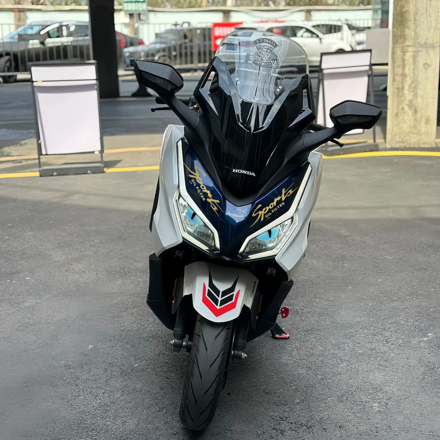 适用23-26款本田佛沙NSS350夜光眼睛车头拉花版画防水改装饰贴纸